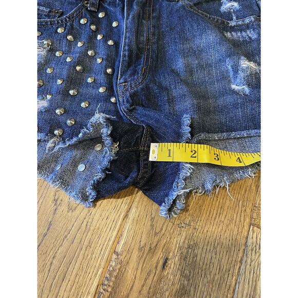 BDG Urban Outfitters Denim High Rise Cheeky Studded Cutoff Shorts Women's Sz 26 - Picture 6 of 8